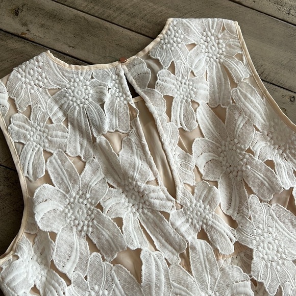 Dolce Vita Lace Top Size S - Picture 7 of 10